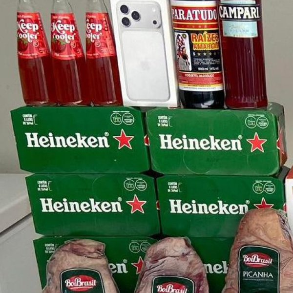 iPhone 17 Pro Max + Kit Churrasco + Kit Heineken 